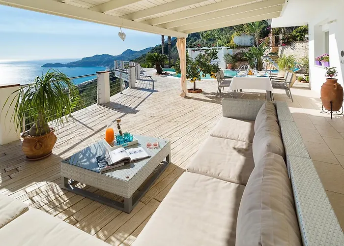 Luce Villa Letojanni